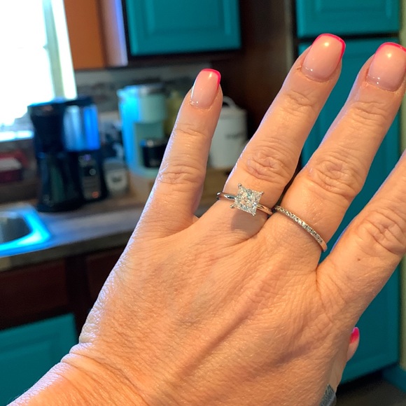 #117 2 ct Moissanite princess cut - Picture 3 of 7